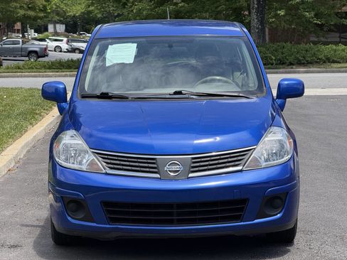 Used 2009 Nissan Versa Hatchback FWD image 4