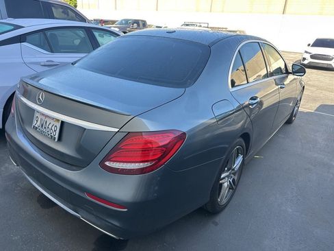 Used 2020 Mercedes-Benz E 350 Sedan image 4