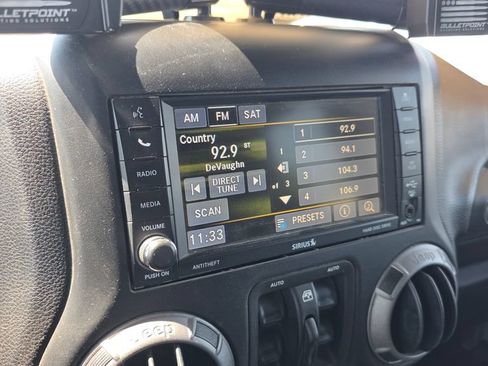 Used 2015 Jeep Wrangler Unlimited Sport w/ Quick Order Package 24S AWD/4WD image 18