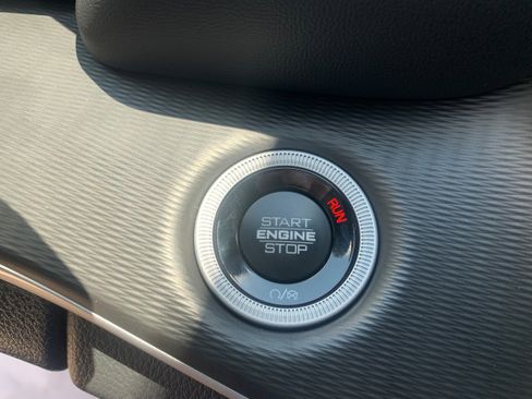 New 2025 Jeep Grand Cherokee L Laredo w/ Luxury Tech Group I image 37