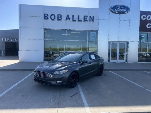 Used 2020 Ford Fusion SE w/ Equipment Group 151A FWD image 1