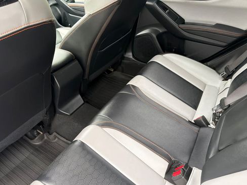 Used 2019 Subaru Crosstrek 2.0i Limited w/ Moonroof Package w/Navigation AWD/4WD image 4