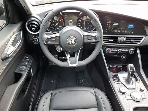 Used 2020 Alfa Romeo Giulia Base w/ Nero Edizione image 12