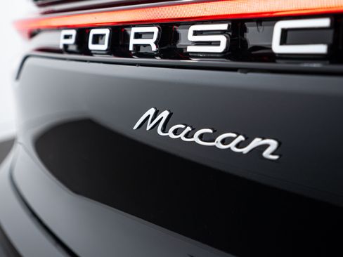 New 2025 Porsche Macan image 25