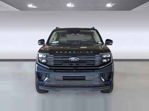 New 2025 Ford Expedition Max Active image 5