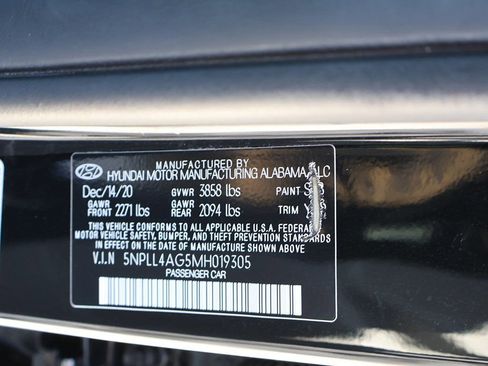 Used 2021 Hyundai Elantra SE image 43