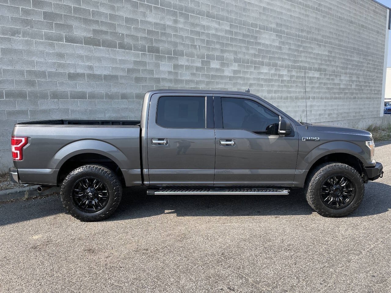 Used 2018 Ford F150 XLT w/ Equipment Group 302A Luxury AWD/4WD image 3