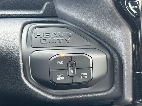 New 2026 RAM 3500 Laramie AWD/4WD image 20
