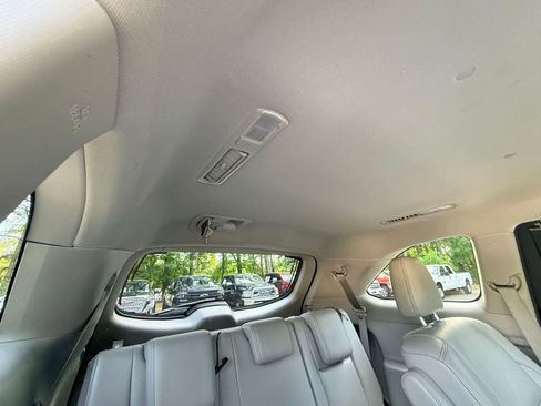 Used 2018 Toyota Highlander XLE FWD image 33