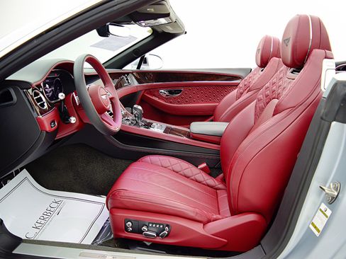Used 2023 Bentley Continental GT Azure AWD/4WD image 43