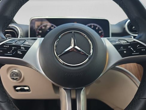 Used 2025 Mercedes-Benz C 300 4MATIC Sedan image 12