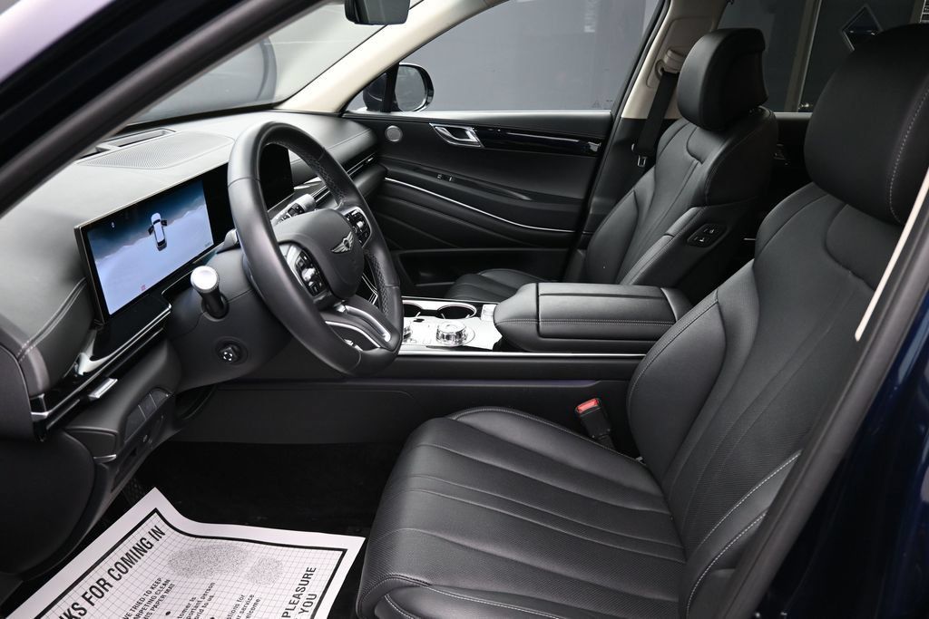 Used 2025 Genesis GV80 2.5T Standard AWD/4WD image 9