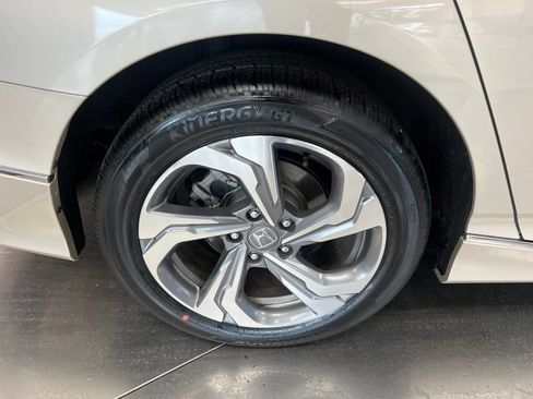 Used 2020 Honda Accord EX-L image 9