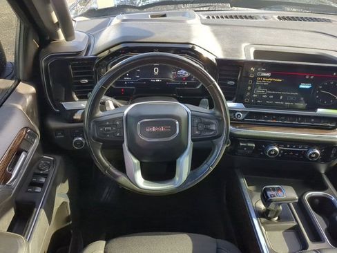 Used 2022 GMC Sierra 1500 Elevation image 16