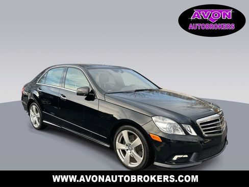 Used 2010 Mercedes-Benz E 350 4MATIC Sedan image 1