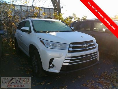Used 2019 Toyota Highlander XLE