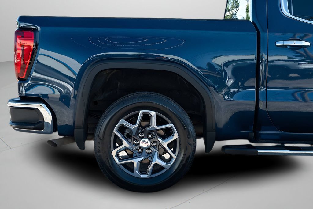 Used 2023 GMC Sierra 1500 SLT RWD image 5