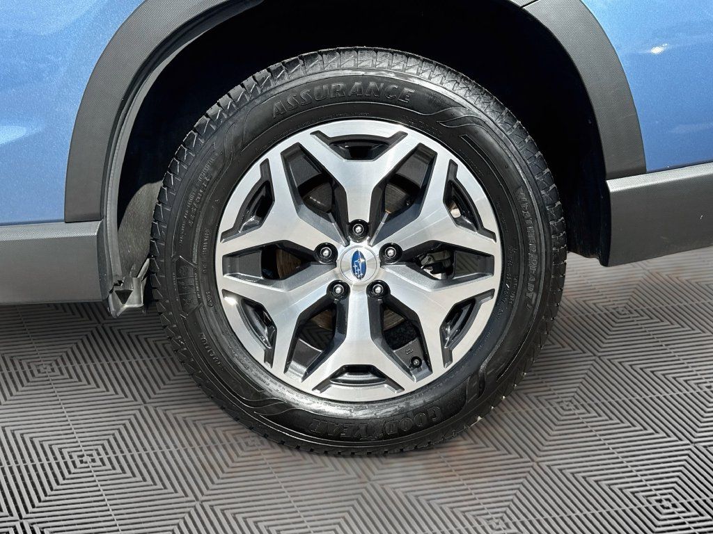 Certified 2023 Subaru Forester Premium AWD/4WD image 28
