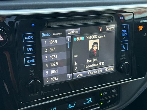 Used 2017 Toyota Corolla L image 20