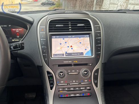 Used 2019 Lincoln Nautilus Reserve image 28