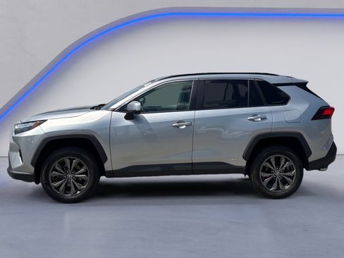 Used 2023 Toyota RAV4 Limited AWD/4WD image 3