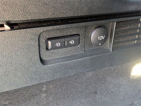 Used 2019 Lincoln Nautilus Reserve image 33