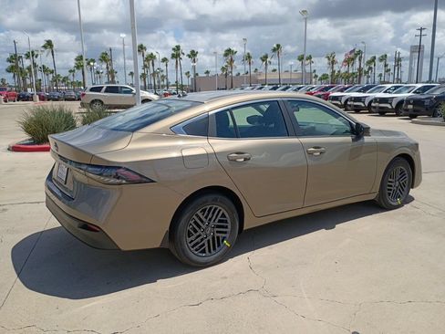 New 2026 Nissan Sentra SV w/ Floor Mat Package FWD image 6