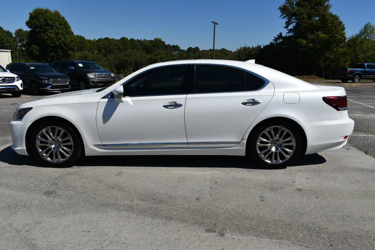 Used 2014 Lexus LS 460 w/ Comfort Package RWD image 9