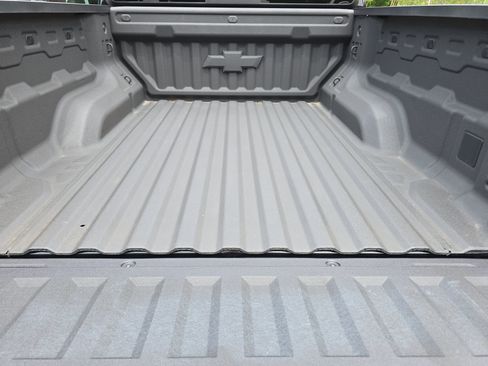 Used 2025 Chevrolet Colorado Trail Boss AWD/4WD image 12
