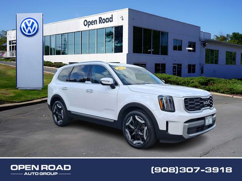 Used 2024 Kia Telluride S w/ S Sunroof Package AWD/4WD image 1