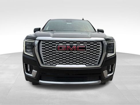 Used 2024 GMC Yukon XL Denali w/ Denali Reserve Package AWD/4WD image 2