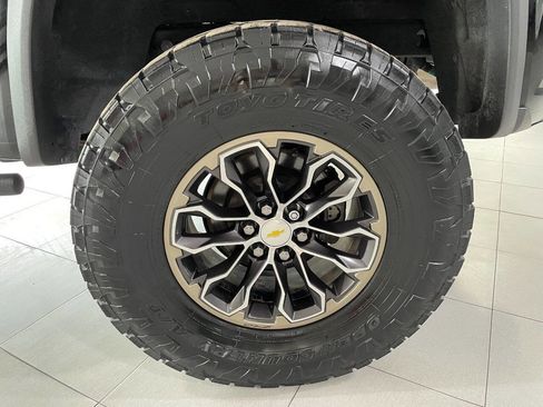 Used 2020 Chevrolet Colorado ZR2 w/ LPO, Power Package image 13