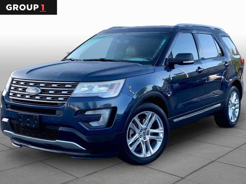 Used 2016 Ford Explorer XLT w/ Equipment Group 202A image 1