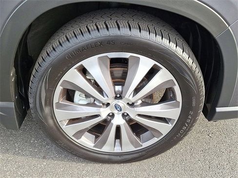 Used 2022 Subaru Ascent Limited w/ Technology Package image 8