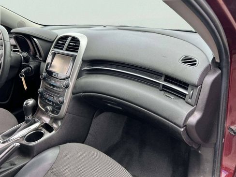 Used 2016 Chevrolet Malibu LT w/ Power Convenience Package FWD image 11