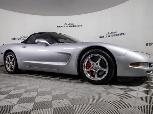 Used 1999 Chevrolet Corvette Base w/ Performance Handling Pkg image 3