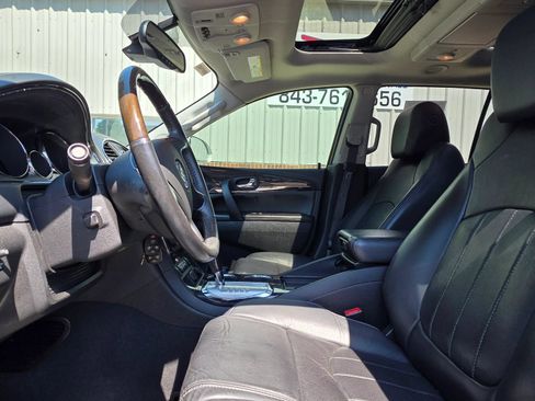 Used 2016 Buick Enclave Premium w/ Experience Buick Package FWD image 11