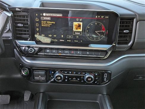 Used 2025 GMC Sierra 2500 SLT w/ SLT Premium Package image 17