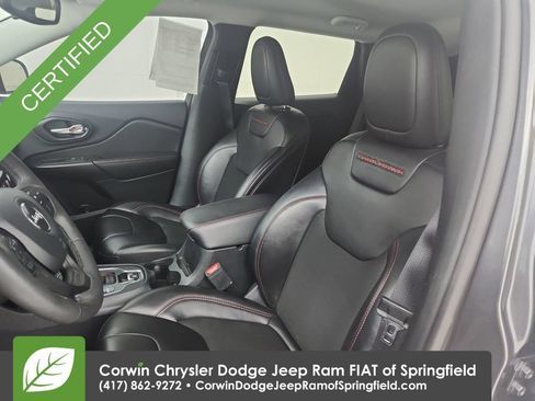 Used 2022 Jeep Cherokee Trailhawk w/ Trailer Tow Group AWD/4WD image 18