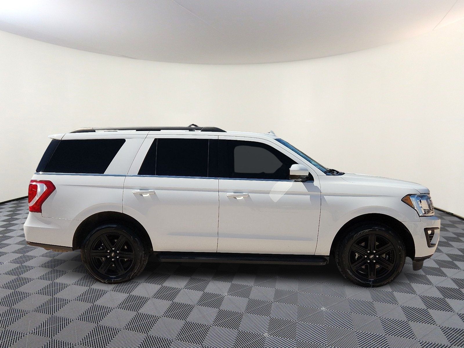 Used 2021 Ford Expedition XLT RWD image 5