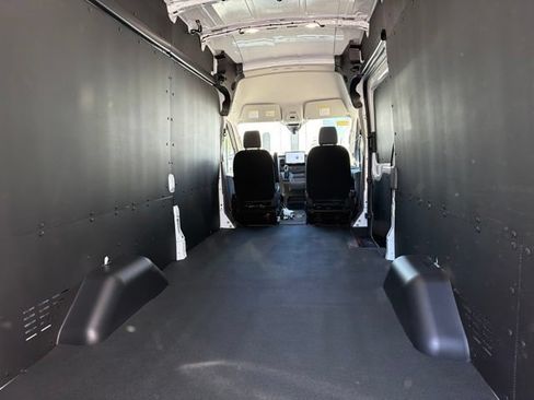 New 2026 Ford Transit 350 148 High Roof Extended RWD image 6