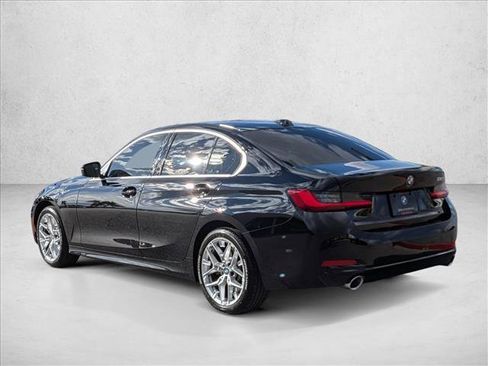 Used 2025 BMW 330i Sedan w/ Premium Package RWD image 8
