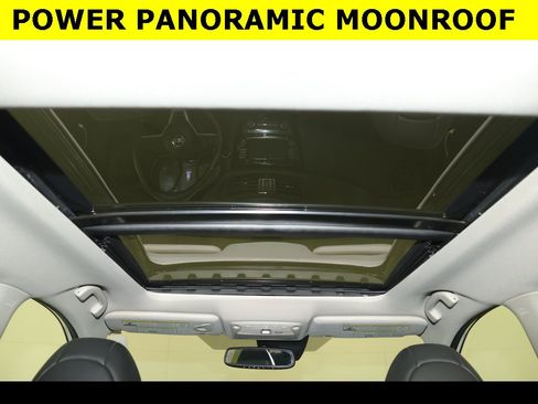 Used 2018 Nissan Rogue SL image 3