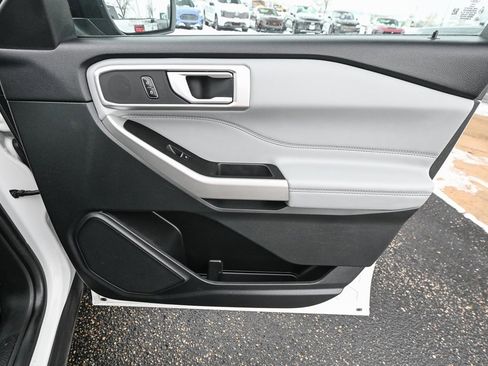 Certified 2023 Ford Explorer XLT w/ Equipment Group 202A image 27