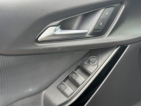 Used 2025 Chevrolet Equinox RS w/ Safety and Technology Package FWD image 19