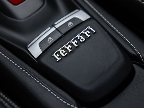 Certified 2018 Ferrari 488 GTB RWD image 54