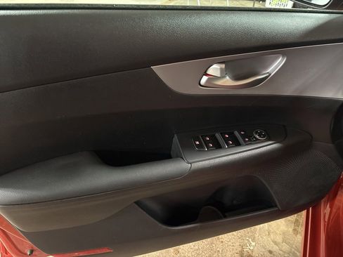 Used 2024 Kia Forte LXS FWD image 17