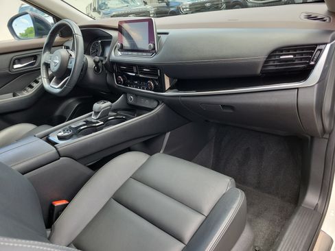 Used 2023 Nissan Rogue SL AWD/4WD image 18