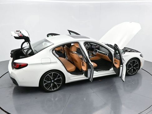 Used 2023 BMW 540i w/ M Sport Package image 39