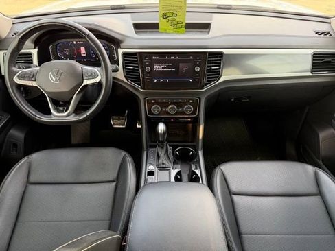 Used 2021 Volkswagen Atlas SEL R-Line image 15